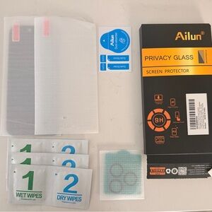 iPhone 14 Pro screen protector kit